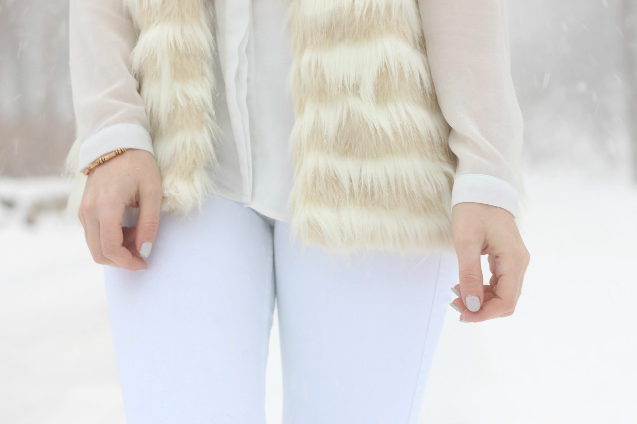 fur-vest-white-outfit